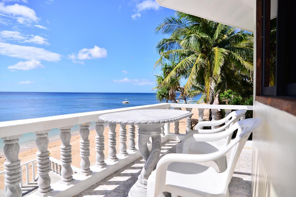Lanas Beach Resort Romblon Island ภายนอก รูปภาพ